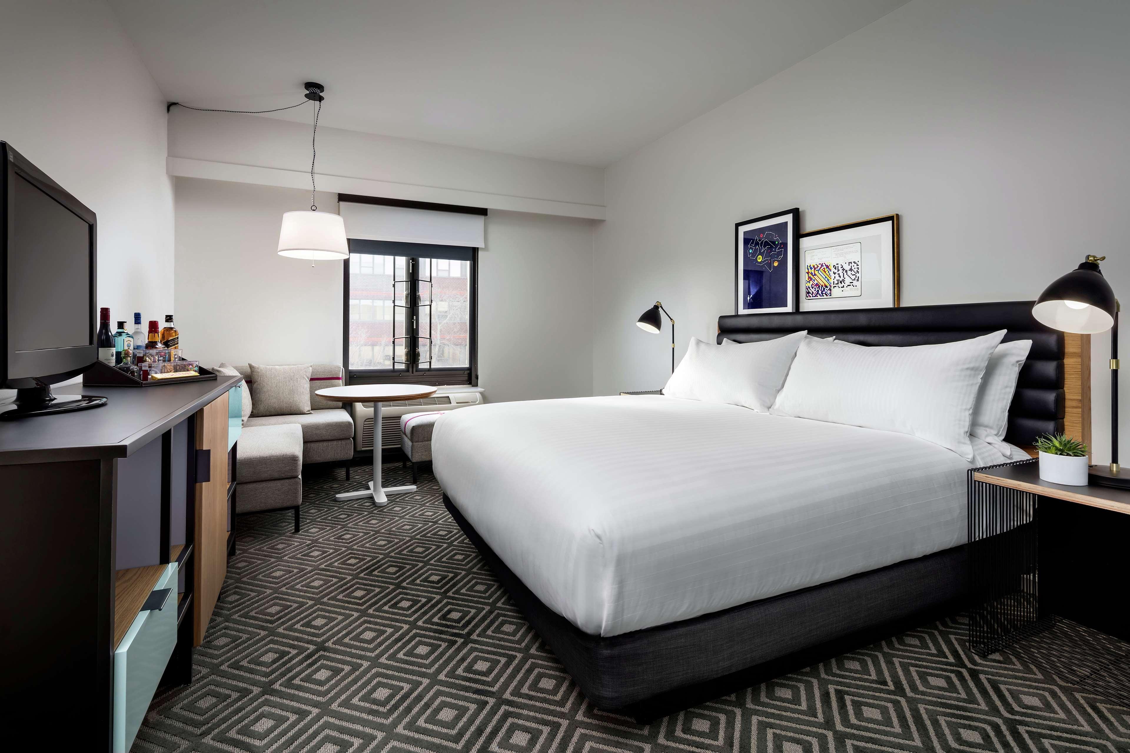 Freepoint Hotel Cambridge, Tapestry Collection By Hilton Bagian luar foto
