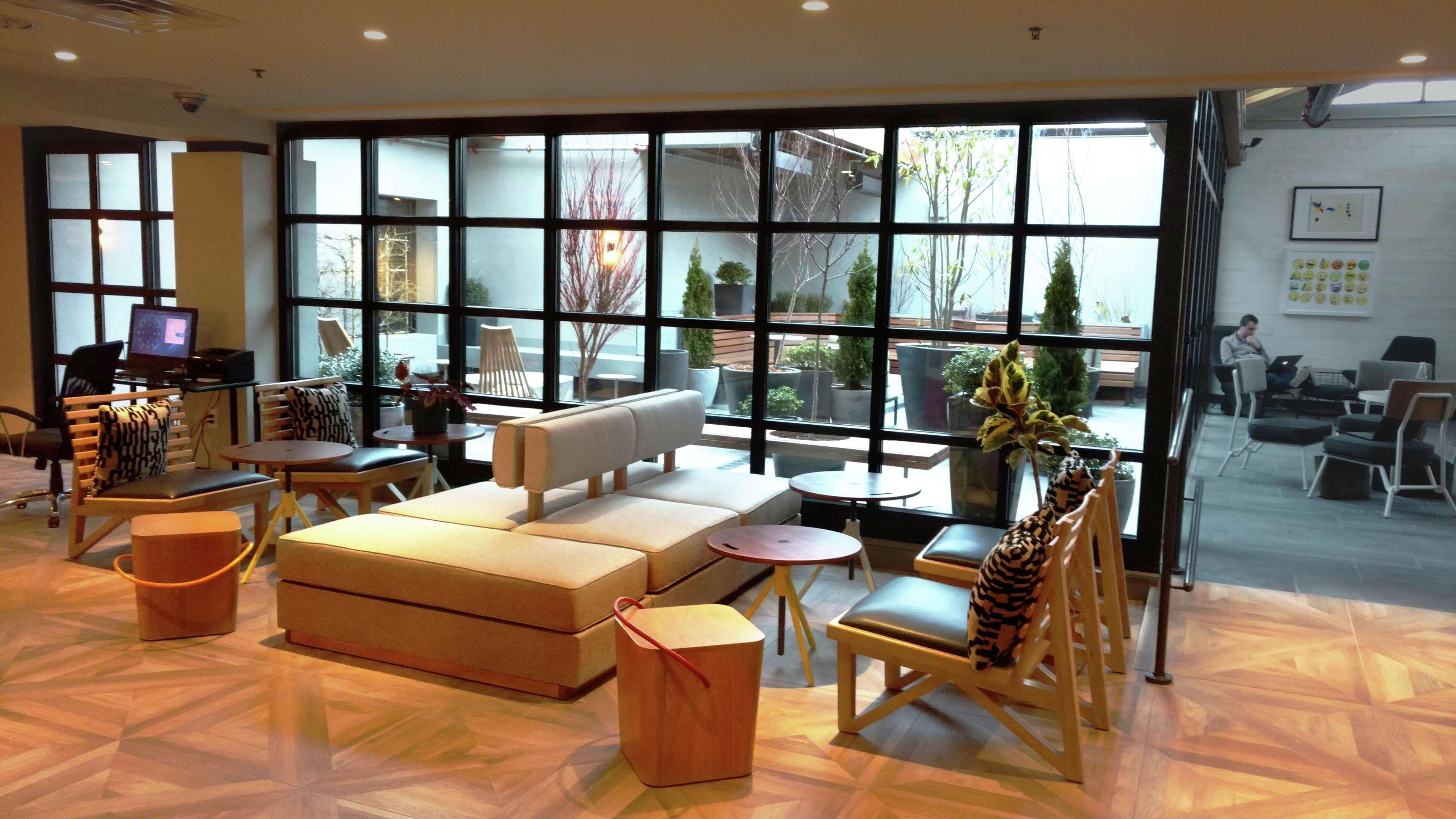 Freepoint Hotel Cambridge, Tapestry Collection By Hilton Bagian luar foto