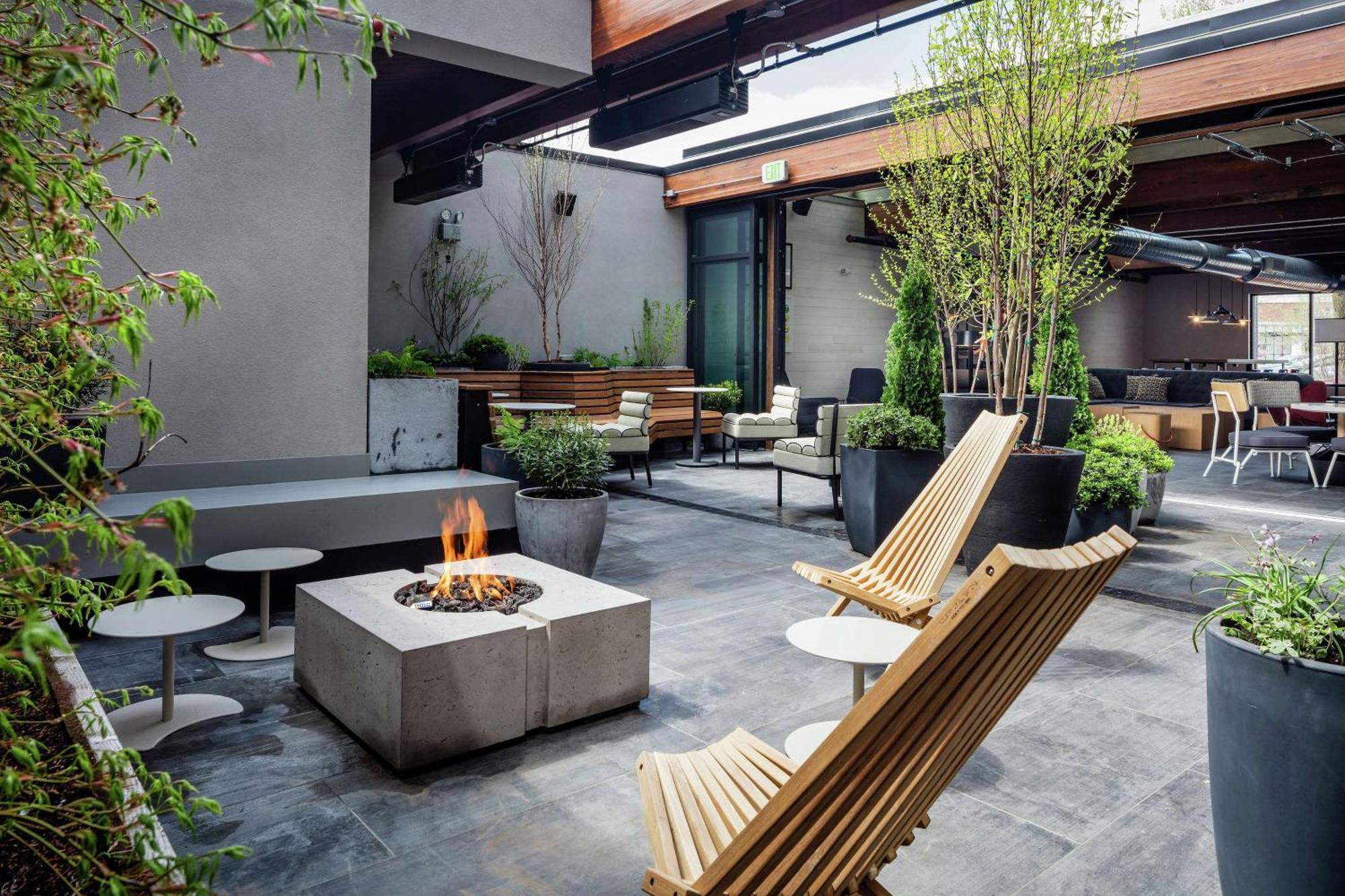 Freepoint Hotel Cambridge, Tapestry Collection By Hilton Bagian luar foto