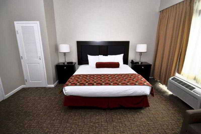 Freepoint Hotel Cambridge, Tapestry Collection By Hilton Bagian luar foto